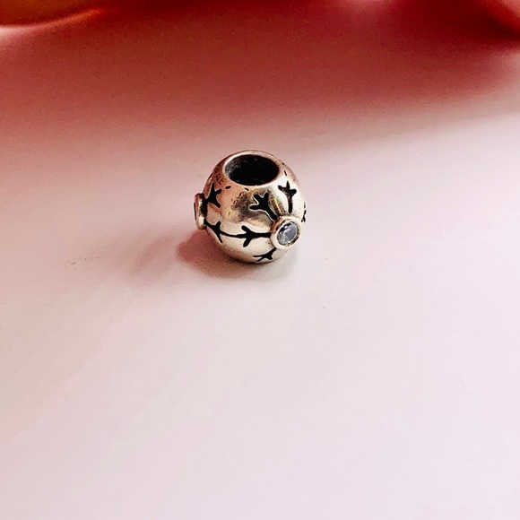 EUC Pandora 790367CZA Sterling Silver Winter Christmas Snowflake Bead w/ Aqua CZ - Picture 10 of 12